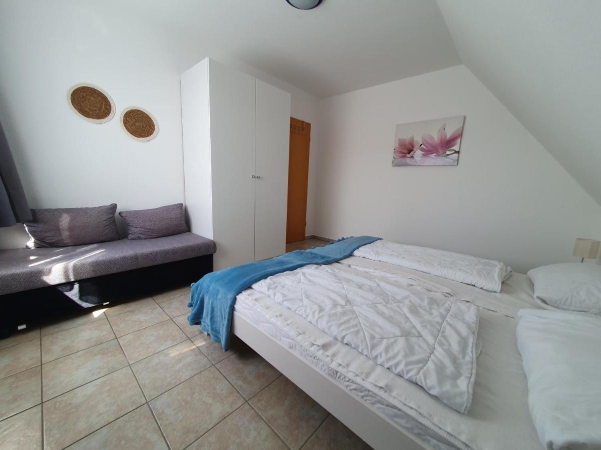 Ferienwohnung Luisa Im Haus Maarten クックスハーフェン エクステリア 写真