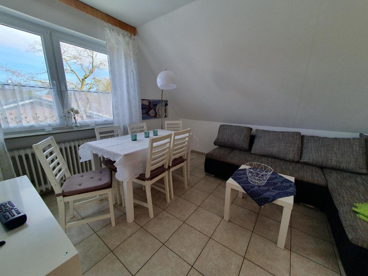 Ferienwohnung Luisa Im Haus Maarten クックスハーフェン エクステリア 写真